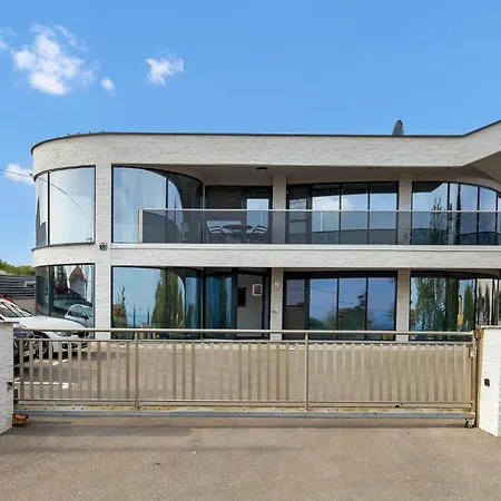 Cozy In With Outdoor Swimming Pool Vrh (Krk)