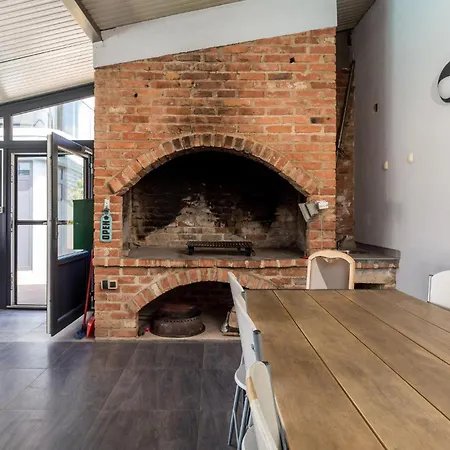 Apartment Cozy In With Outdoor Swimming Pool *
