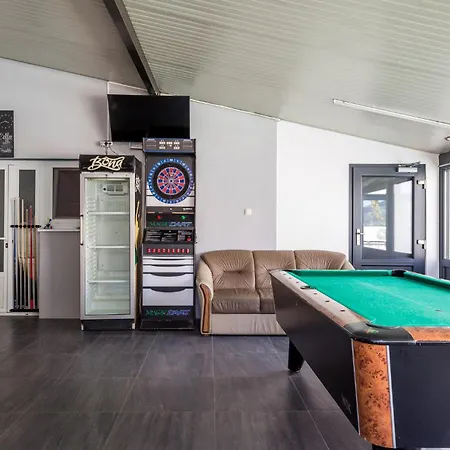 Apartment Cozy In With Outdoor Swimming Pool Vrh (Krk)